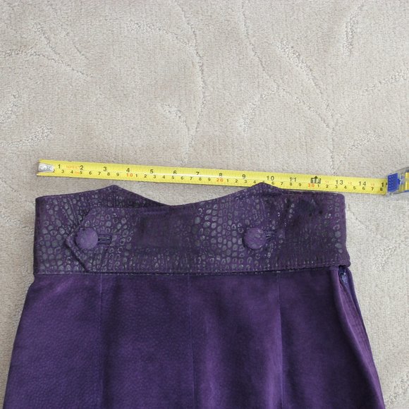 Danier Suede Pencil Skirt - Picture 8 of 12